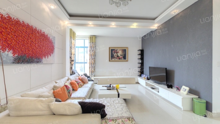 青城山语间二手房实景图