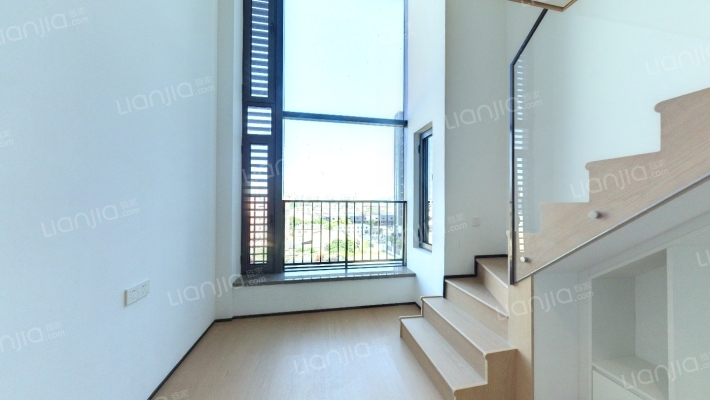 Mo.C星辉时光城二手房实景图