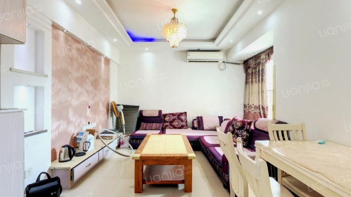 亚美沙发里二手房实景图