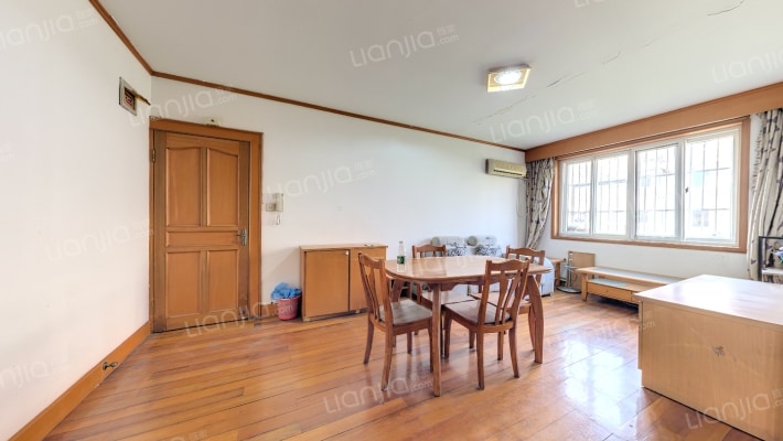 春申五村二手房实景图