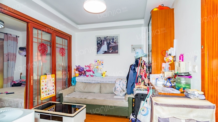 虹梅菁典二手房实景图