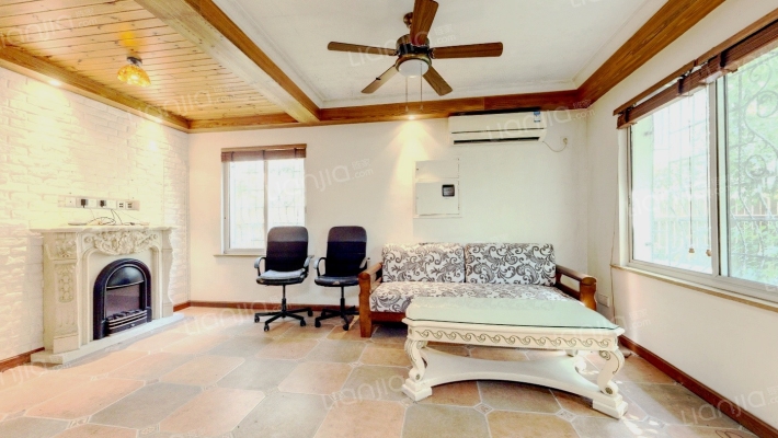 东海别墅二手房实景图