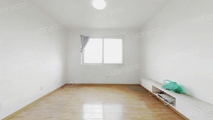 新桥家园二手房实景图