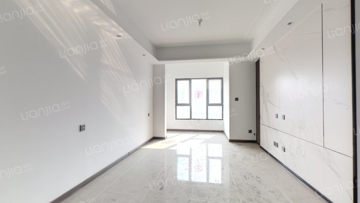 龙湖天璞二手房实景图