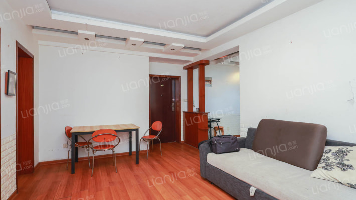 南盛家园二手房实景图