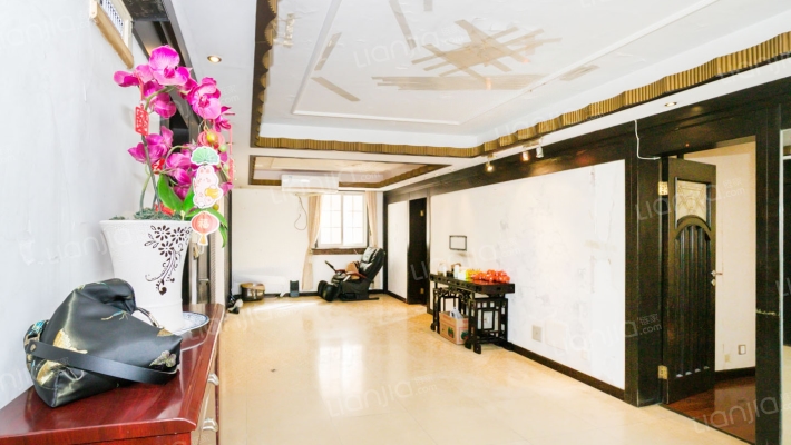 怡景大厦二手房实景图