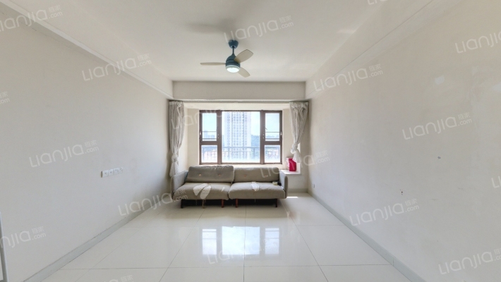 华发蔚蓝堡三期二手房实景图