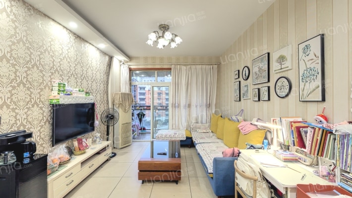 富士达锦绣格林二手房实景图