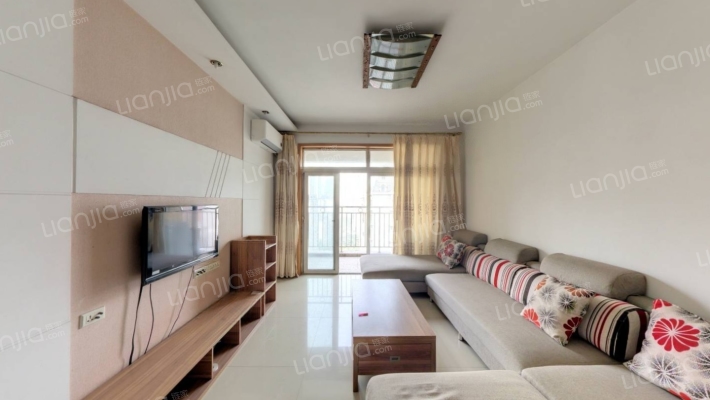 保利香槟花园C区二手房实景图