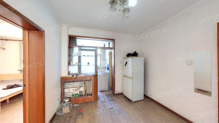 福利院宿舍二手房实景图