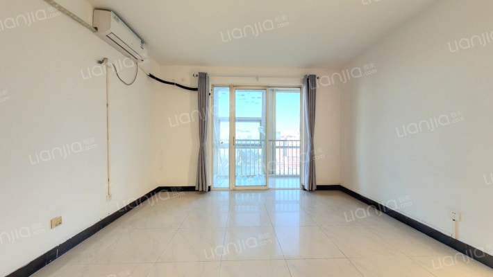 领行国际二手房实景图