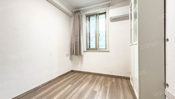 华虹一公寓二手房实景图