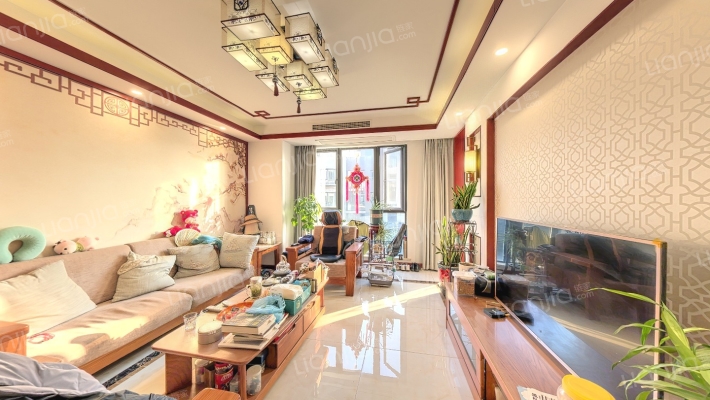 东郊小镇第一街区二手房实景图