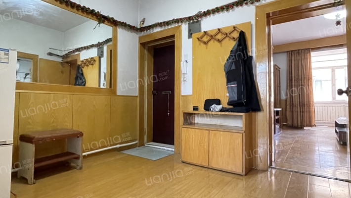 教师进修楼二手房实景图