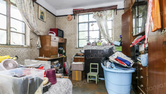 镇宁路545弄二手房实景图