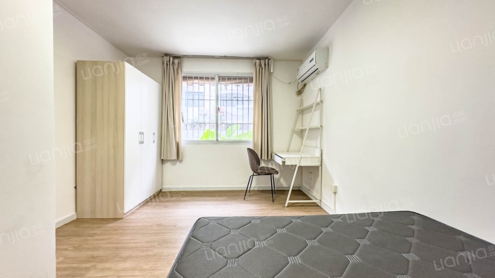 宛平南路240弄二手房实景图