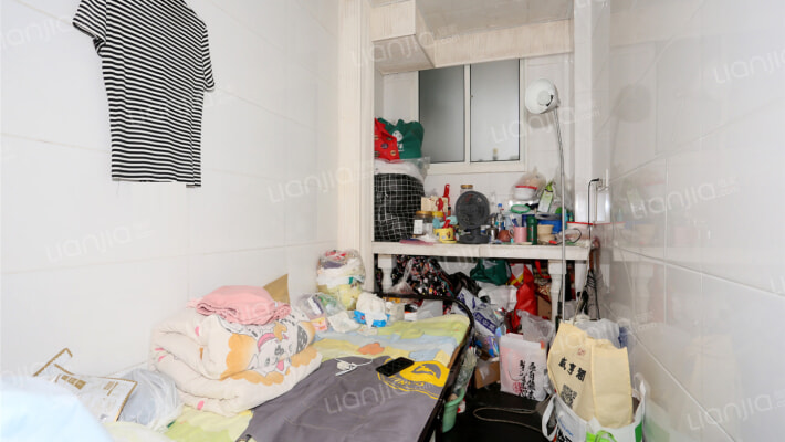 凤城三村东区二手房实景图