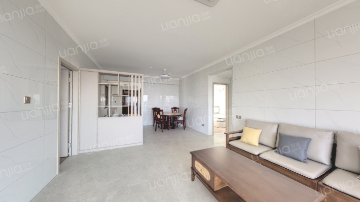 嘉宏锦峯二手房实景图