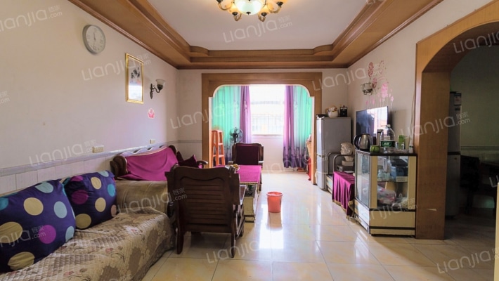 骑鞍街二手房实景图