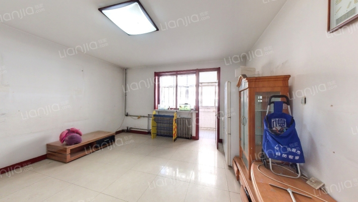 省高法宿舍二手房实景图