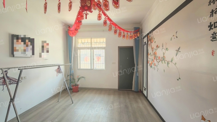 城市广场二手房实景图