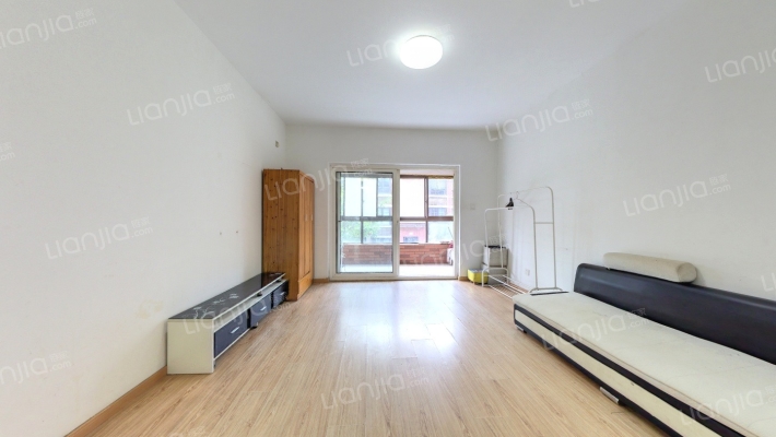 亚泰山语湖二手房实景图