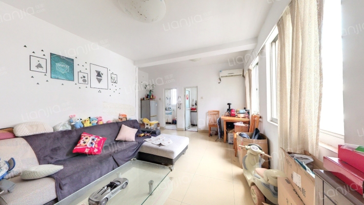 海湾明珠二手房实景图