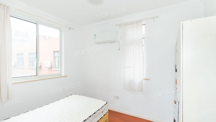 重建小区二手房实景图