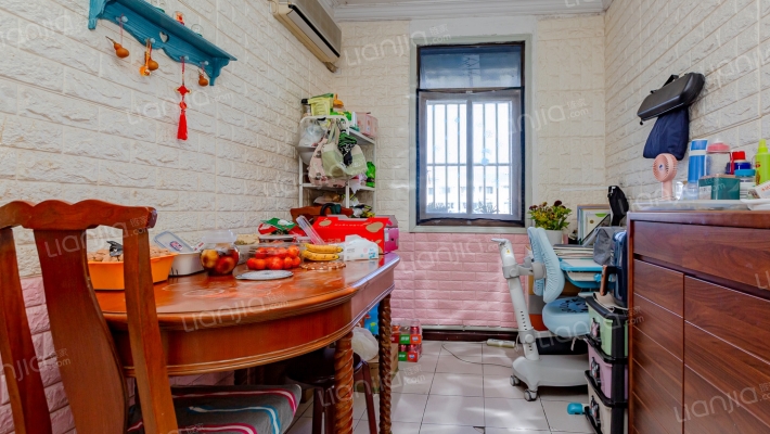 灵石路896弄二手房实景图