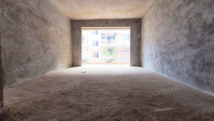 半岛花园二手房实景图