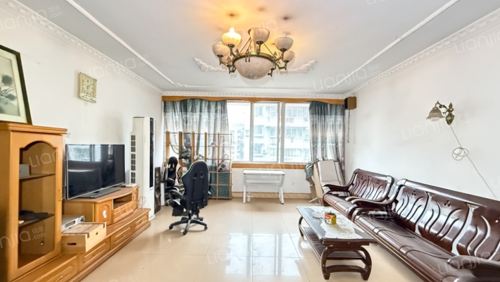 鱼洞民政局家属楼二手房实景图