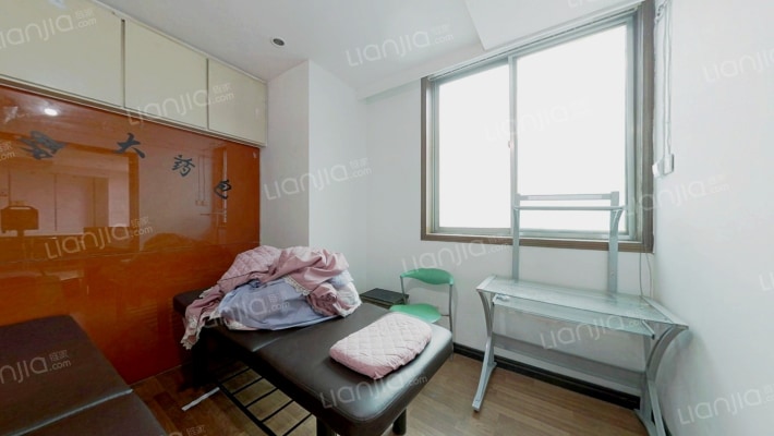 西部商贸中心二手房实景图