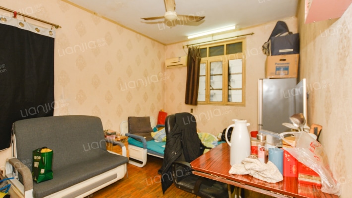 崂山四村二手房实景图