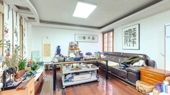 金湾花园二手房实景图