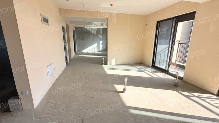 龙湖盛天春江悦茗二手房实景图