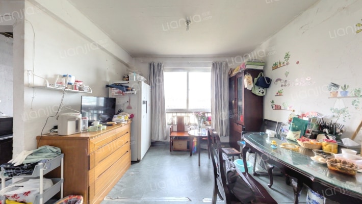 聚缘中庭二手房实景图