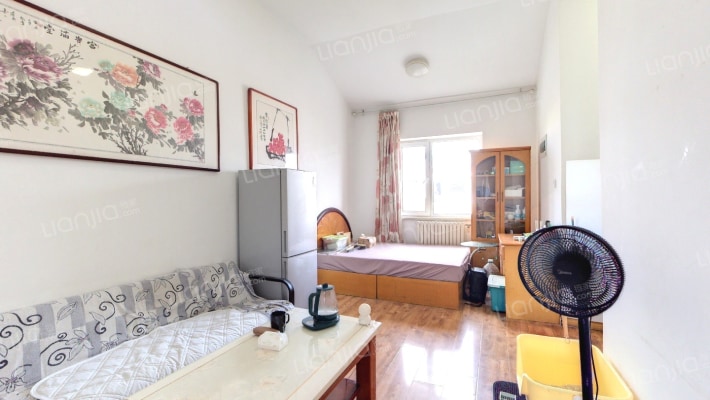 警苑新居二手房实景图