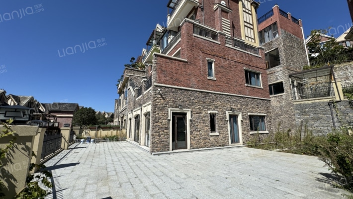 保利公园2010约克郡二手房实景图