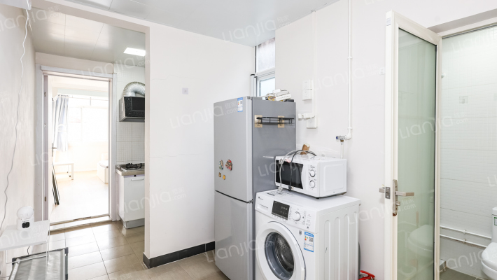 康健路77弄二手房实景图