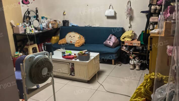 湖绸宿舍二手房实景图