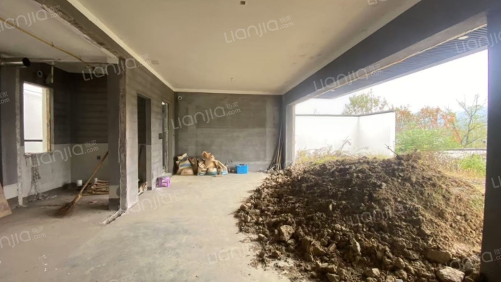 湖晓云墅二手房实景图