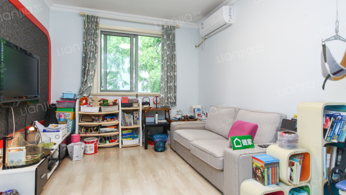 芳华路268弄二手房实景图