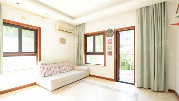 碧云东方公寓二手房实景图