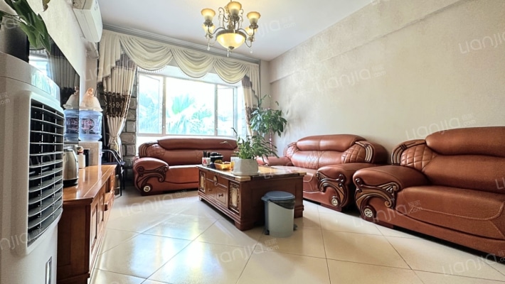 丽湖山庄二手房实景图