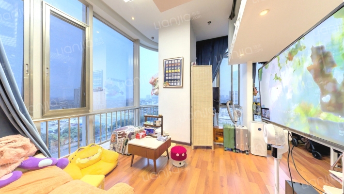 绿地中央广场二手房实景图