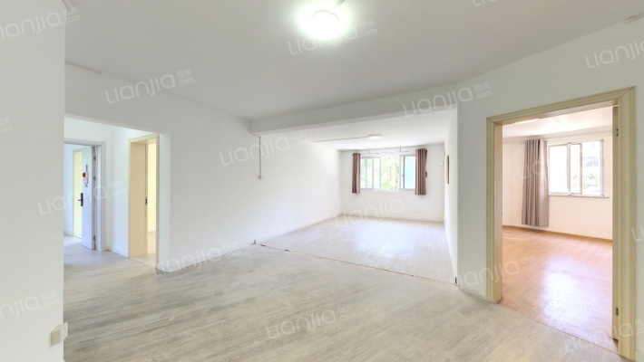 巴黎之春二手房实景图