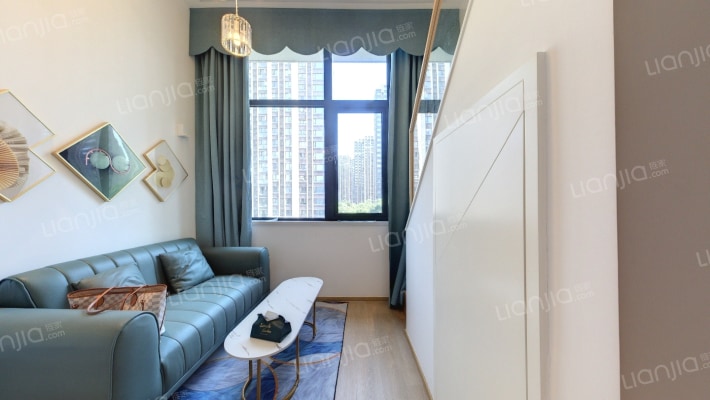 地铁万科杭行道二手房实景图