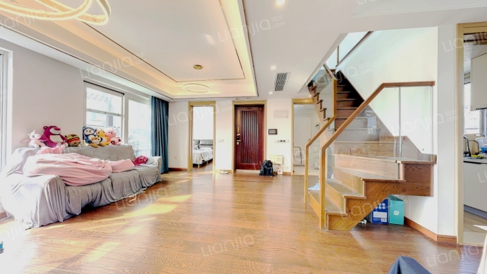 新城上坤樾山四季二手房实景图