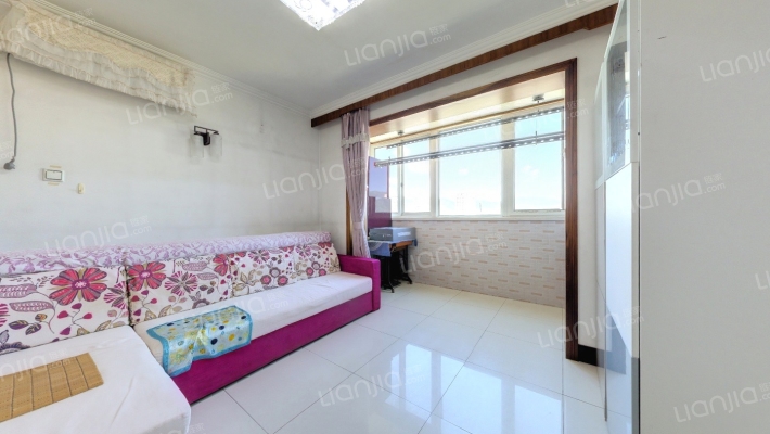 新桥家园二手房实景图