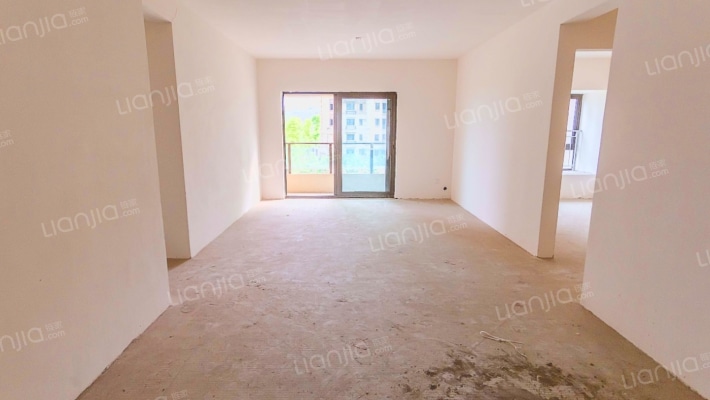 恒大湖山半岛A3区二手房实景图